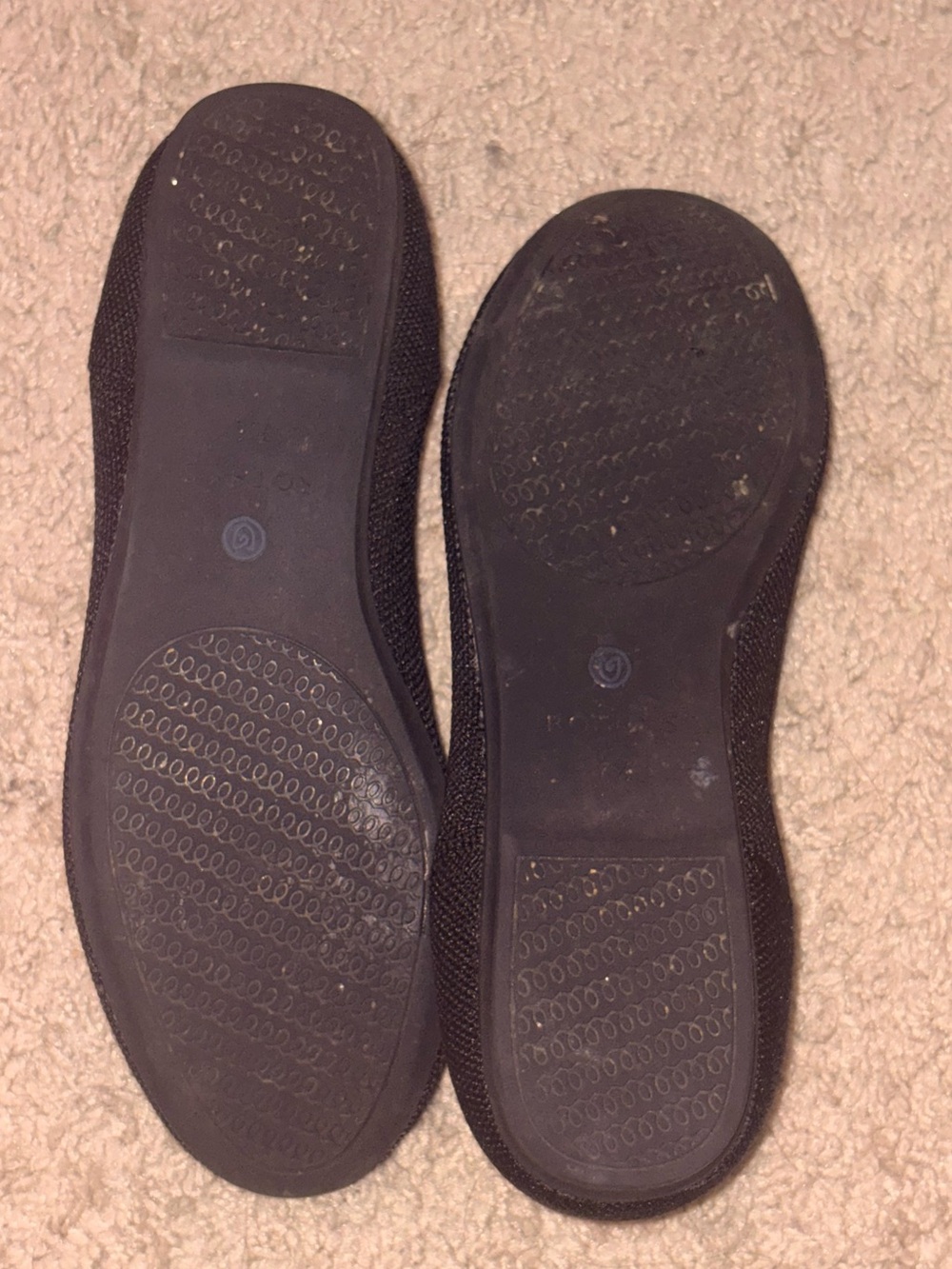 Black Rothy’s flats - Picture 2 of 3
